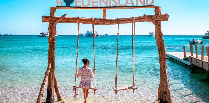 Snorkeling-Trip-to-Eden-Island-Hurghada-4